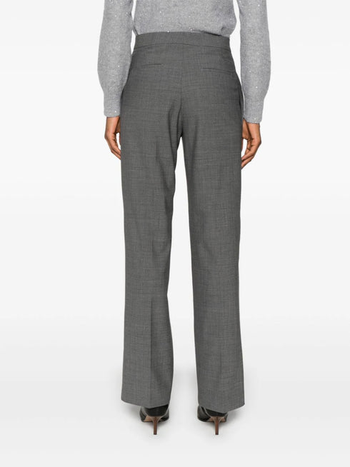 pantalones rectos con pliegues prensados